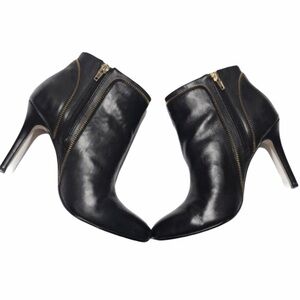 Banana Republic Black Zipper Detail Booties
